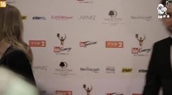 Kaczorowska bez stanika na ściance