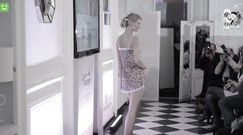 Nagie pośladki Piszczałki na pokazie bielizny