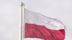Jak prawidłowo wywieszać flagę narodową? Oto podstawowe zasady