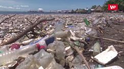 Śmieciowe tsunami niszczy plażę w Hondurasie
