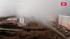 Miasto "pochłonięte" przez białą chmurę. Szkwał w Rosji