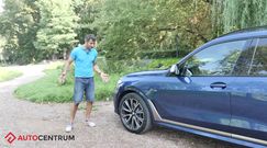 BMW X7 - powodzenia z szukaniem miejsca