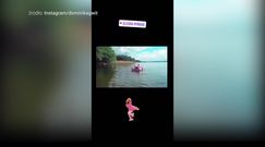 Dominika Gwit pluska się w mazurskim jeziorze