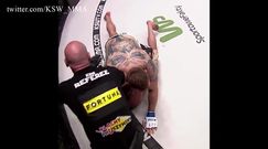KSW 61. Brutalne zakończenie walki. Na głowę Polaka spadły "bomby" (WIDEO)