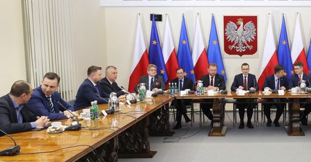 Koronawirus w Polsce. Spotkanie Mateusza Morawieckiego z opozycją w KPRM