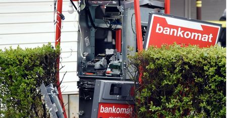 Jak wysadzić bankomat w powietrze zabierając 87 tys. zł. Kompletną instrukcję zamieścił sąd