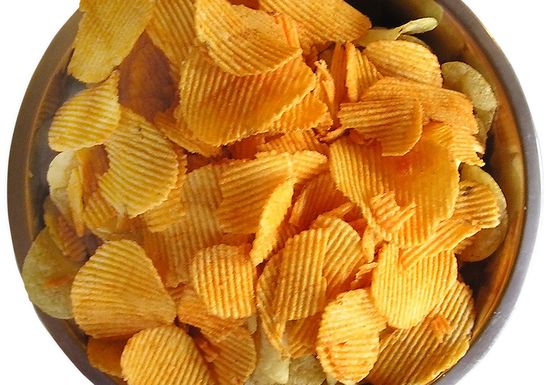 Czerwone chipsy pomagają ograniczyć ilość jedzenia