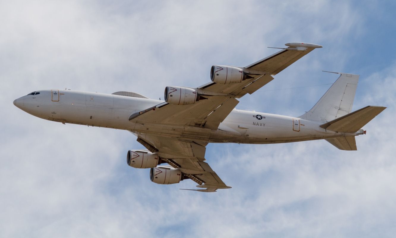 Boeing E-6 Mercury miał przetrwać wojnę jądrową, przegrał z ptakiem.