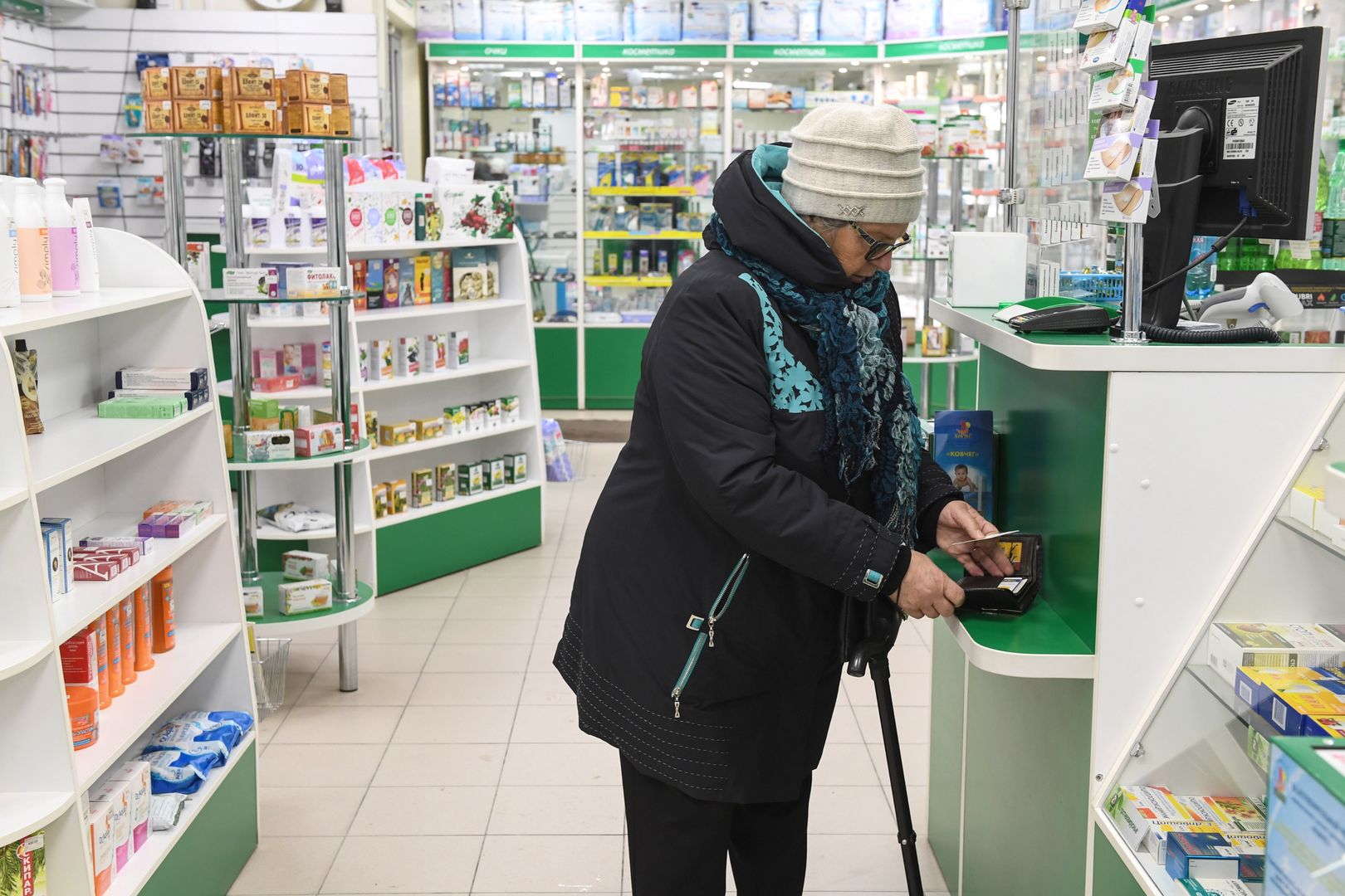 Ratownik medyczny przestrzega ludzi. "Nie bądźcie dziećmi, leki to nie cukierki!"