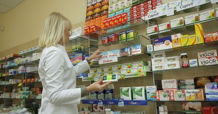 Klauzula sumienia dla aptekarzy. Dokumenty już w Sejmie. Arłukowicz namawia kobiety do wyjścia na ulice