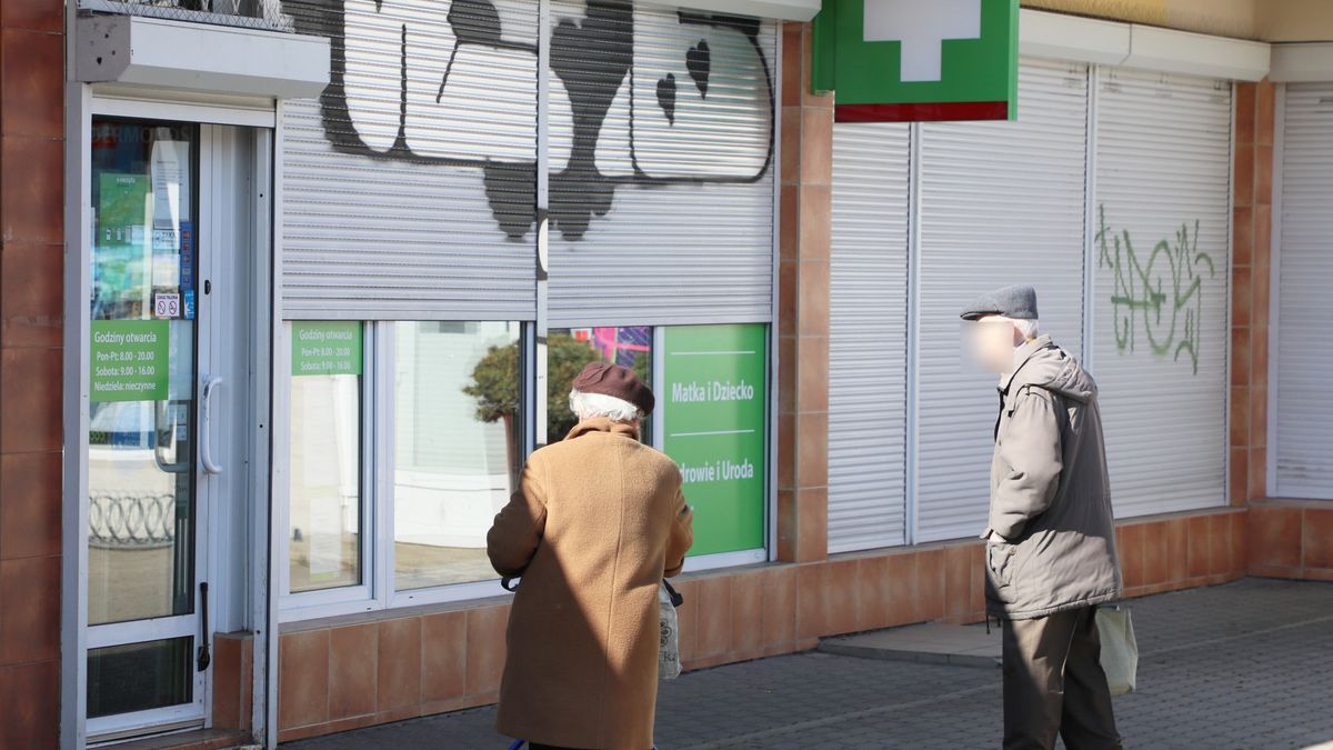 Osoby starsze mają wyłączność na robienie zakupów w godzinach 10-12