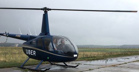 Nie powstała jeszcze apka na ulewne deszcze. Pogoda pokrzyżowała plany Ubera