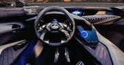 Lexus UX - Tego we wnętrzu samochodu jeszcze nie było