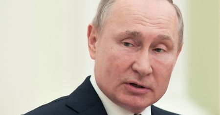 Tania ropa naftowa grozi recesją w Rosji? Putin przygotował się na taki scenariusz
