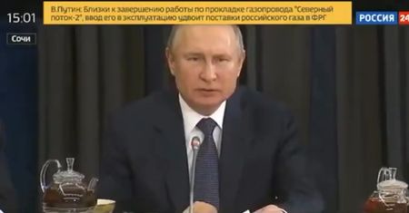 Władimir Putin nagle zaczął mówić w innym języku. Prezydent Rosji zaskoczył gości