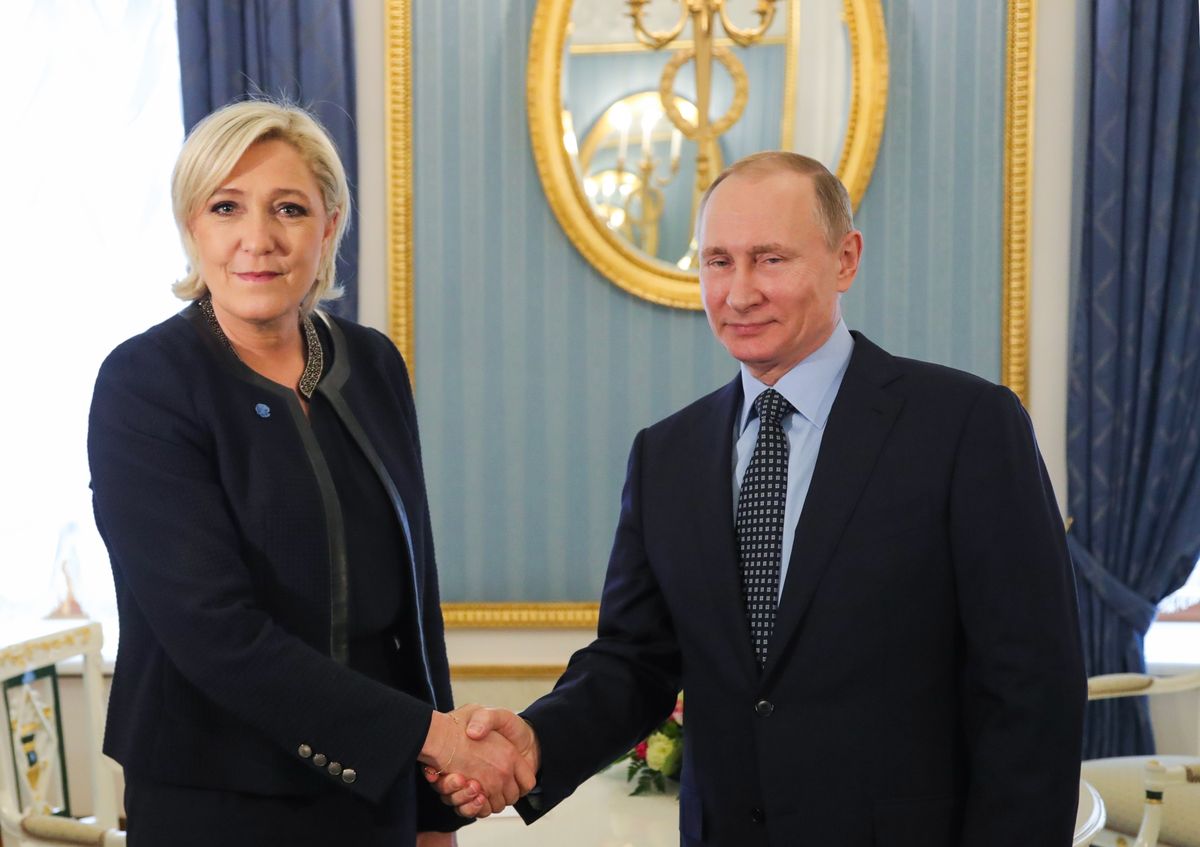 Tajemnicze spotkania ludzi Le Pen z przedstawicielem Kremla