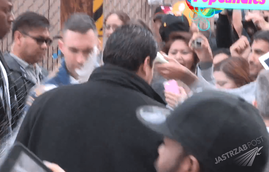 Adam Levine zaatakowany przez fana cukrem pudrem