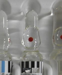 Nielegalne leki w walizce. Przemytnik zatrzymany na lotnisku Chopina