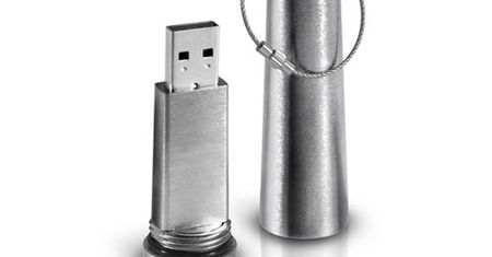 Ekstremalny pendrive LaCie XtremeKey (test wideo)