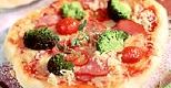 Pizza z brokułami i bekonem