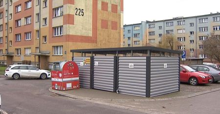 Łódź. Zwłoki noworodka na śmietniku.
