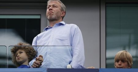 Abramowicz próbuje sprzedać Chelsea.