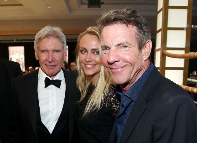 Dennis Quaid w raju z piękną modelką. Nie tylko ona przykuła uwagę fotoreporterów