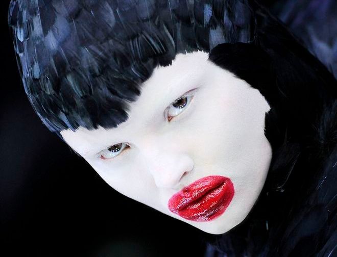 "Savage Beauty" – londyńska wystawa poświęcona twórczości Alexandra McQueena