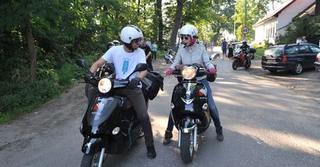 Skuterem nadal będzie można jeździć bez prawa jazdy