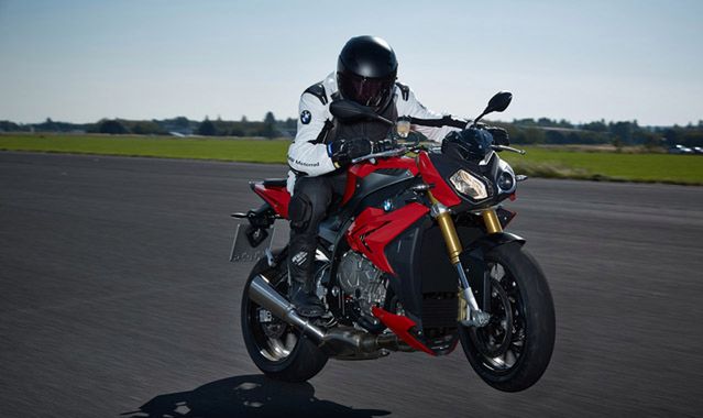 BMW S 1000 R: z genami sportowca