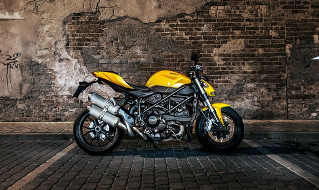 Ducati 848 Streetfighter: mokry sen czy drastyczny koszmar?