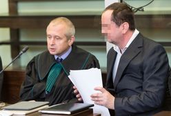 29 zarzutów, w tym gwałty zbiorowe. Były polityk i wykładowca uniewinniony