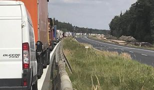 Gigantyczny korek na E75 na trasie Łódź - Częstochowa. Zator ma około 13 km