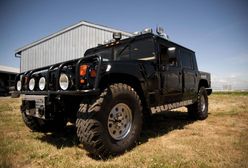 Czarny Hummer H1 Tupaca na sprzedaż. Drugi raz w ciągu 18 miesięcy