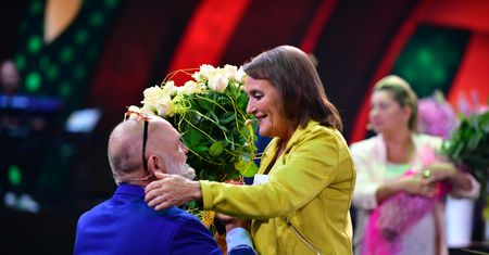 "Czar par": kwiaty, samochody i znane małżeństwa. Nie wszyscy popisali się wiedzą