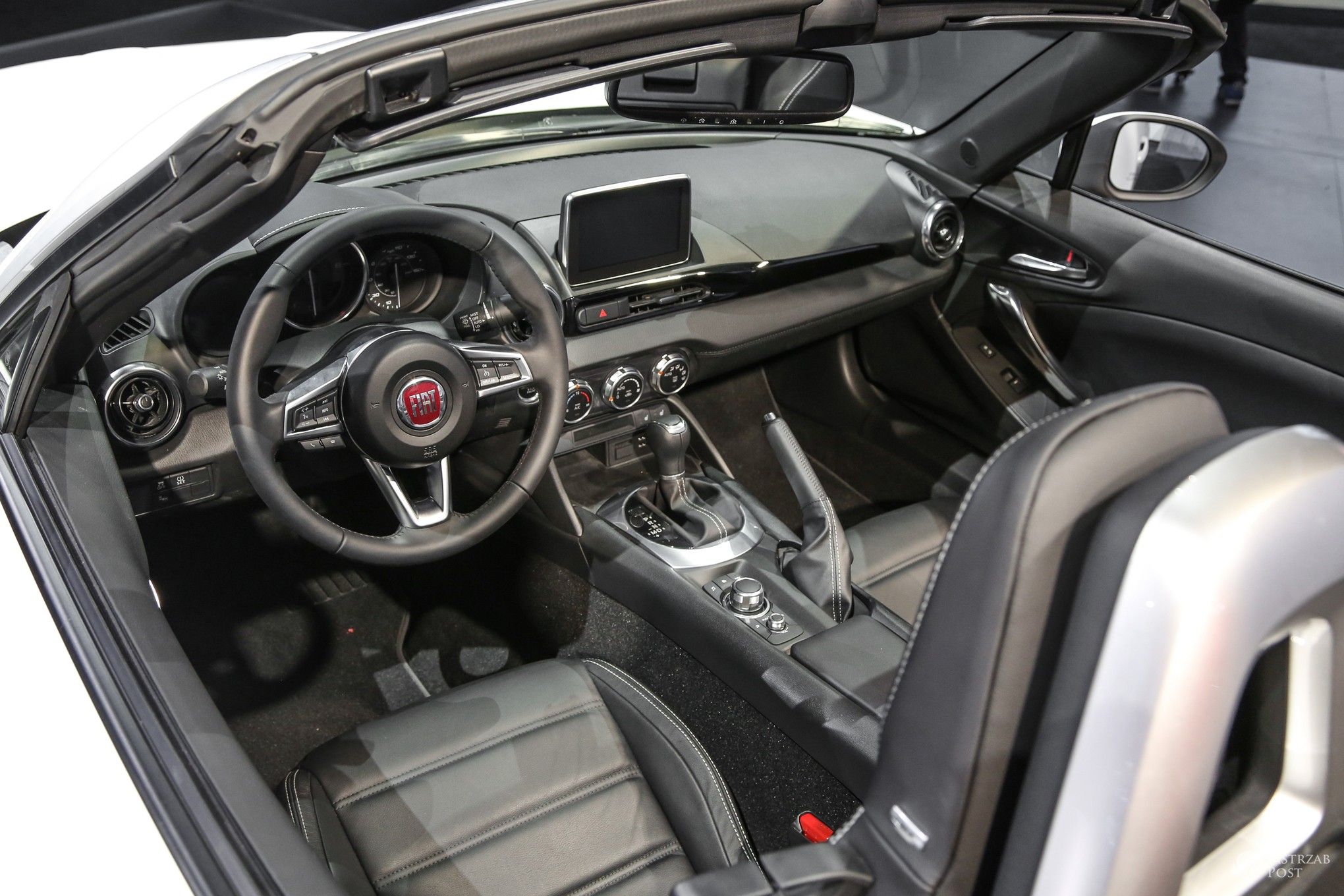 Ulubiony samochód gejów to Fiat 124 Spider