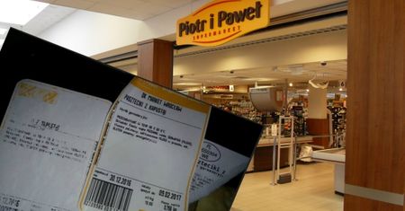 Piotr i Paweł "przebija" terminy ważności produktów? Klient pokazał zdjęcie na dowód