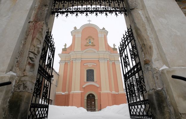 Zakonnicy zniszczyli zabytkowe miejsce kultu pogan. Prokuratura nie widzi problemu