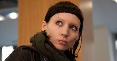 Nadchodzi Salander. Lisbeth Salander...