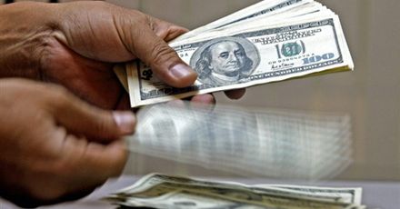 Najlepiej wynagradzany prezes zarobił 700 mln dol.