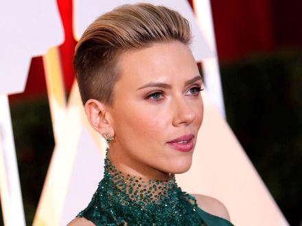 Scarlett Johansson nagrywa z siostrą Haim