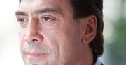 Javier Bardem nie patrzy na nos