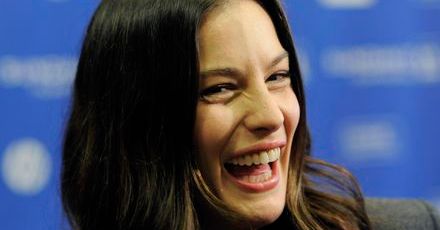 Liv Tyler tylko z kobietami
