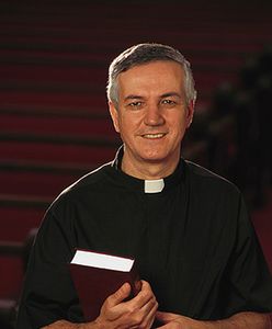 Wady i zalety polskiego księdza