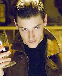 Biuro podróży zawiezie cię do ludożercy