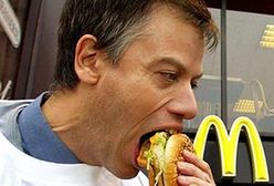 Wielkie żarcie hamburgerów w McDonald’s