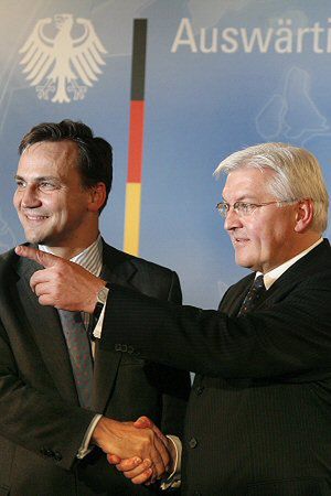 Sikorski: muzeum II wojny - tak, ale nie w Polsce