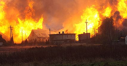 Wybuch gazociągu i pożar w Jankowie Przygodzkim
