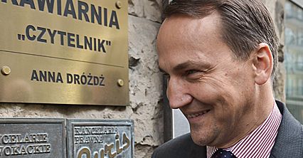 Sikorski nie przebiera w słowach