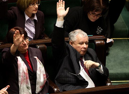 Kaczyńscy: Marcinkiewiczowi uderzyła woda sodowa